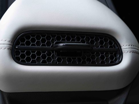 Used 2026 Honda HR-V LX image 39