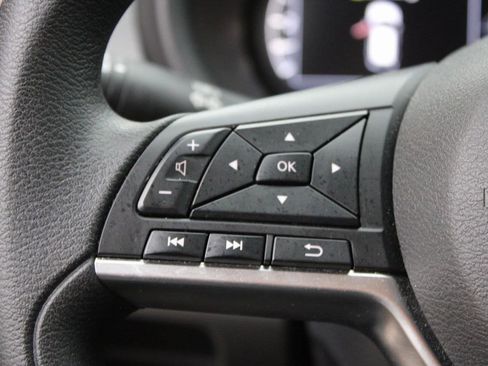 Certified 2024 Nissan Kicks SV image 12