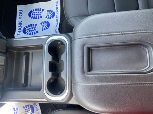 Used 2022 GMC Sierra 2500 SLT w/ SLT Convenience Package image 24