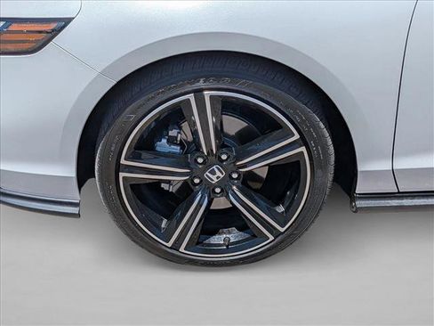 Used 2025 Honda Accord Sport image 30