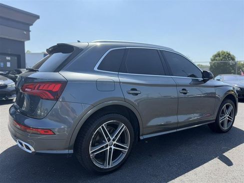 Used 2018 Audi SQ5 Premium Plus w/ Navigation Package AWD/4WD image 6