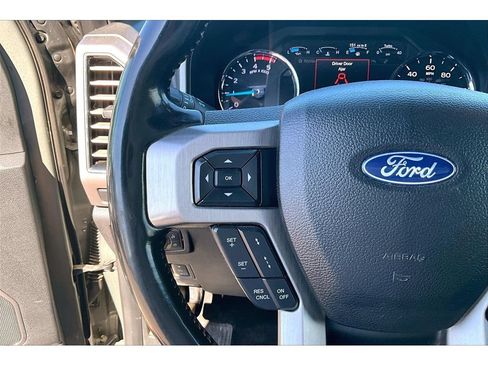 Used 2019 Ford F350 Platinum w/ Platinum Ultimate Package AWD/4WD image 12