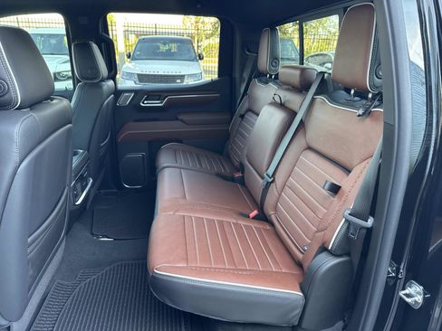 Used 2026 GMC Sierra 1500 Denali Ultimate image 12