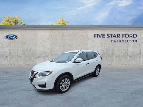 Used 2019 Nissan Rogue S FWD image 4