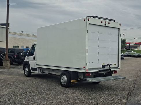 Used 2023 RAM ProMaster 3500 w/ Convenience Group FWD image 3