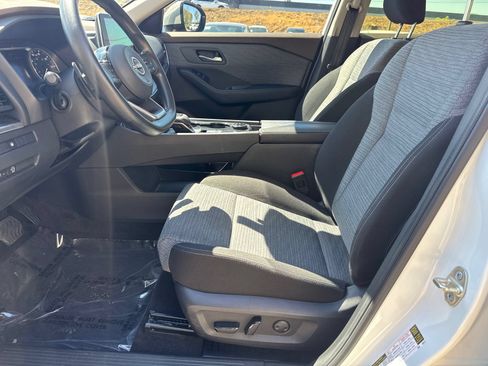 Used 2023 Nissan Rogue SV AWD/4WD image 9