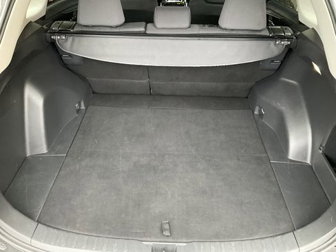 Used 2024 Toyota RAV4 XLE AWD/4WD image 37