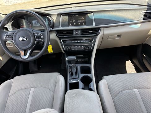 Used 2018 Kia Optima LX w/ 17" Alloy Wheels Package FWD image 13