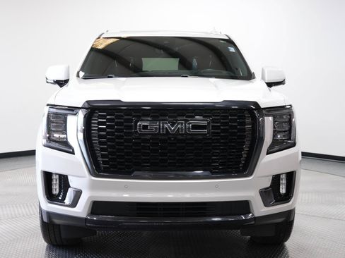 Used 2024 GMC Yukon XL Denali Ultimate AWD/4WD image 2