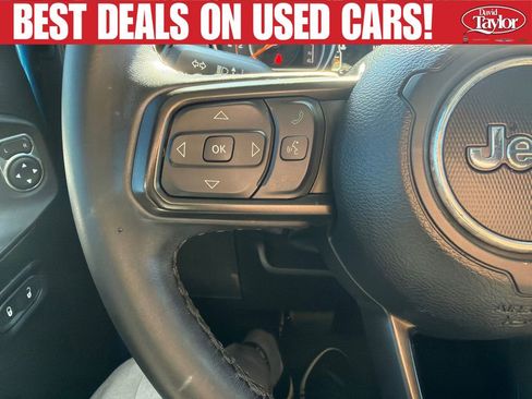 Used 2022 Jeep Wrangler Unlimited Sport AWD/4WD image 19