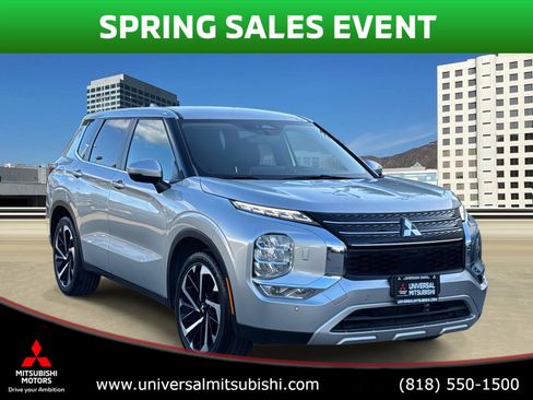 Used 2024 Mitsubishi Outlander AWD image 1