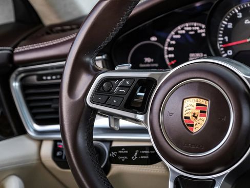 Used 2018 Porsche Panamera Turbo image 22