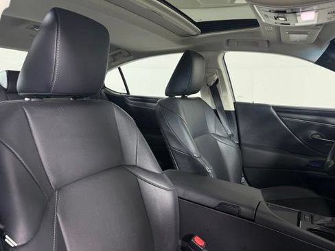 Certified 2023 Lexus ES 350 w/ Accessory Package (Z2) FWD image 18