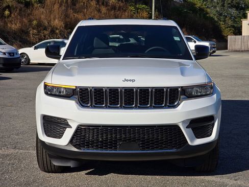 New 2025 Jeep Grand Cherokee Laredo X w/ Luxury Tech Group I image 15