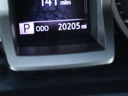 Used 2022 Toyota Tacoma SR5 image 33