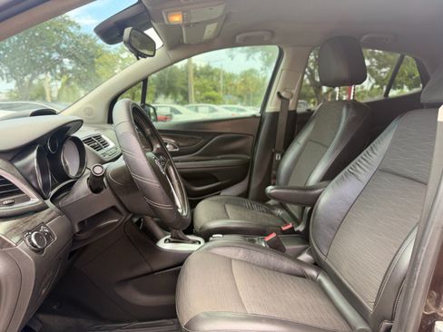 Used 2016 Buick Encore FWD image 10
