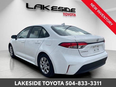 Used 2024 Toyota Corolla LE image 5