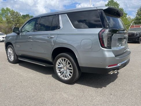 Used 2025 Chevrolet Tahoe Premier w/ Sun And Tow Package image 5