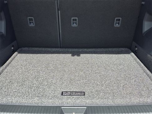 New 2026 Volkswagen Tiguan SE image 22