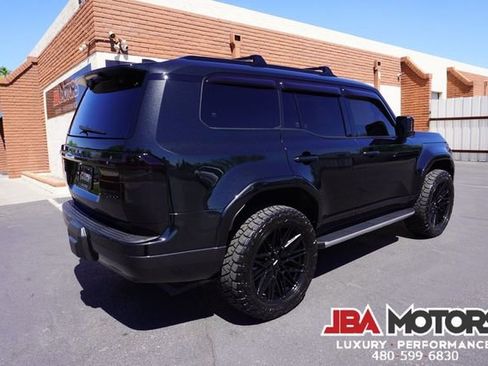 Used 2024 Lexus GX 550 w/ Accessory Package (2T) image 3