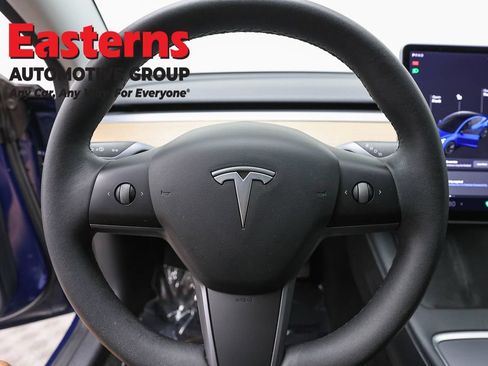 Used 2021 Tesla Model 3 AWD/4WD image 10