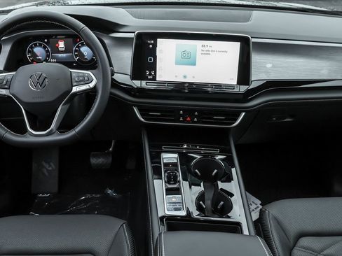 New 2026 Volkswagen Atlas Cross Sport SE image 35