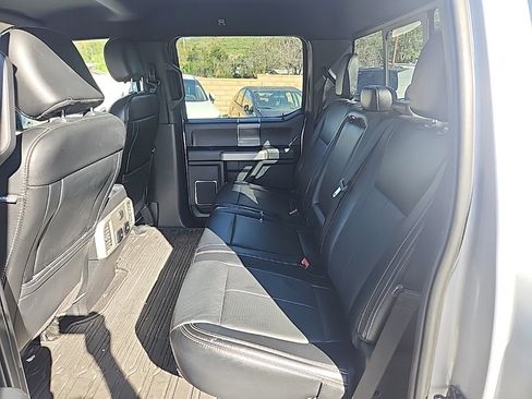 Used 2019 Ford F150 Lariat image 11