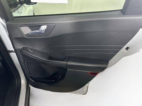 Used 2025 Ford Escape ST-Line FWD image 27