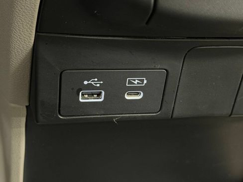 Used 2025 Honda Odyssey EX-L image 32