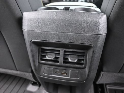 Used 2025 Chevrolet Colorado ZR2 w/ Technology Package AWD/4WD image 14