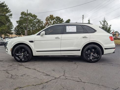 Used 2019 Bentley Bentayga image 25