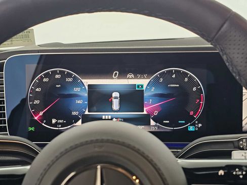 Used 2026 Mercedes-Benz GLS 580 4MATIC image 25