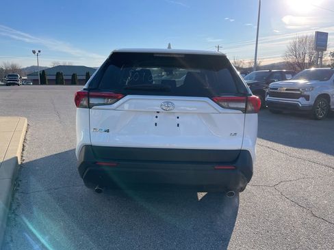 Used 2025 Toyota RAV4 LE image 7