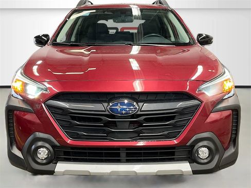 Used 2024 Subaru Outback Limited image 2