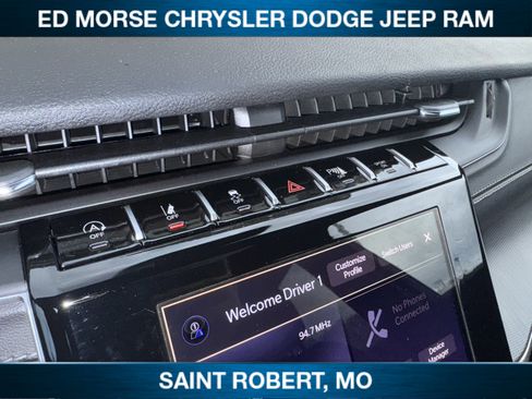 New 2025 Jeep Grand Cherokee Altitude AWD/4WD image 16