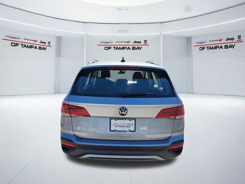 Used 2024 Volkswagen Taos S FWD image 5