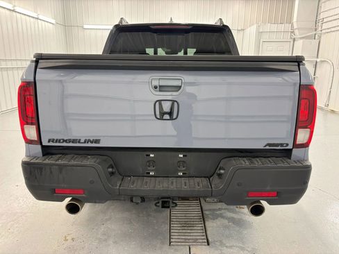 Used 2023 Honda Ridgeline Black Edition image 5