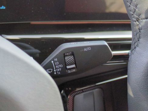 Used 2025 BMW X2 xDrive28i w/ Convenience Package image 28