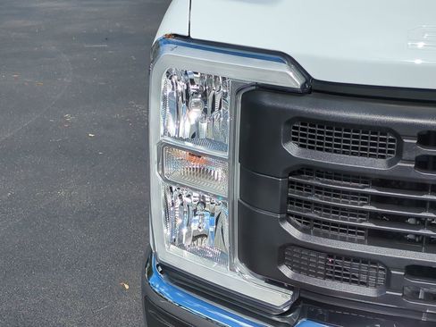 New 2026 Ford F350 XL w/ 360-Degree Camera Package AWD/4WD image 10
