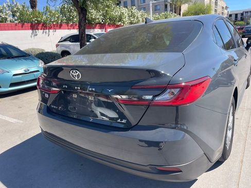 Used 2025 Toyota Camry LE image 4