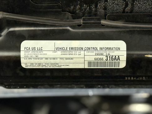 Used 2018 Jeep Wrangler Unlimited Sport S AWD/4WD image 27