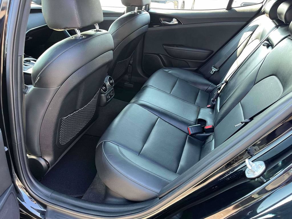 Used 2020 Kia Stinger GT-Line AWD/4WD image 6