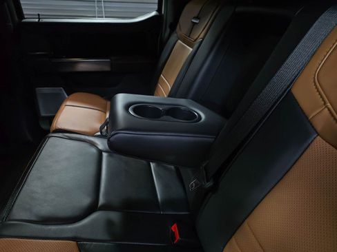 Used 2024 Ford F350 Platinum w/ FX4 Off-Road Package AWD/4WD image 22