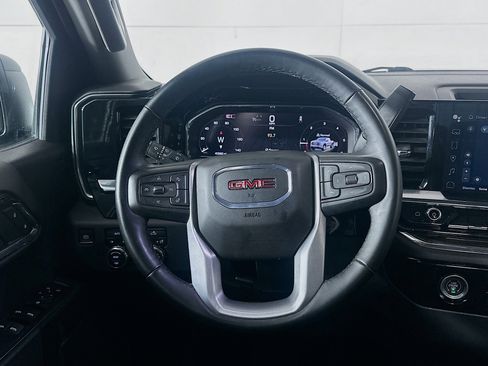 Used 2024 GMC Sierra 1500 Elevation image 17
