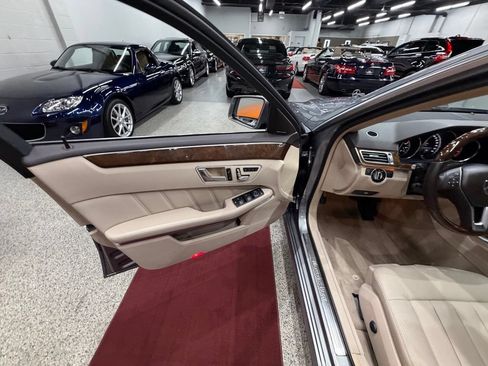 Used 2014 Mercedes-Benz E 350 4MATIC Sedan image 26