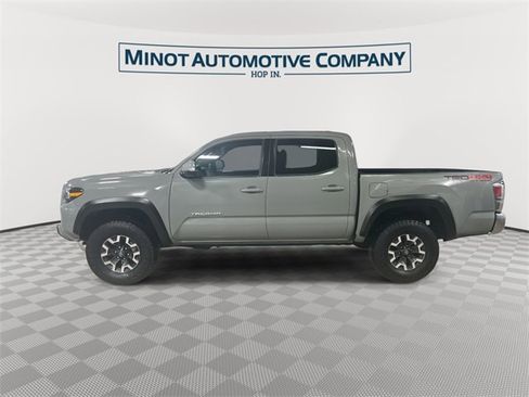 Used 2023 Toyota Tacoma TRD Off-Road image 5