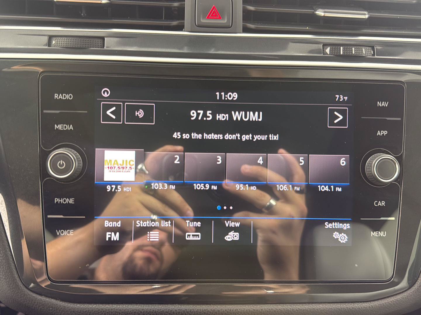 Used 2019 Volkswagen Tiguan S FWD image 14