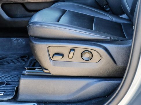 Used 2023 Chevrolet Silverado 1500 LTZ image 25