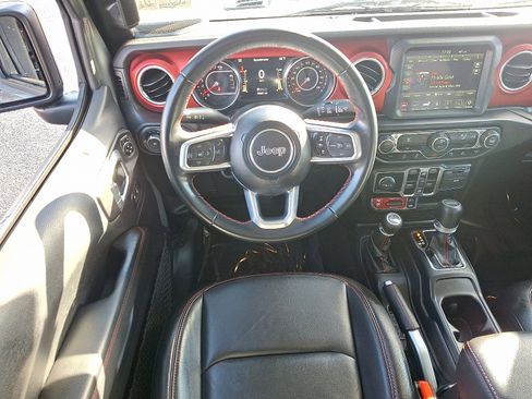 Used 2022 Jeep Wrangler Unlimited Rubicon w/ Xtreme Recon 35" Tire Package image 11