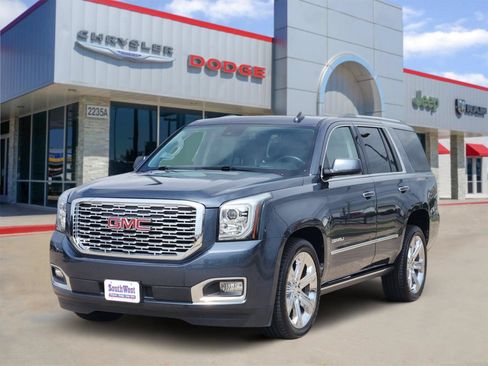 Used 2020 GMC Yukon Denali w/ Denali Ultimate Package AWD/4WD image 2